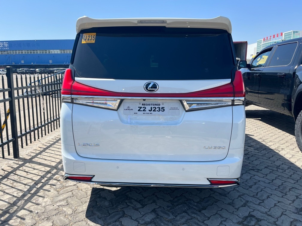 23款雷克萨斯商务lm350雷尔法售198万_凤凰网汽车_凤凰网