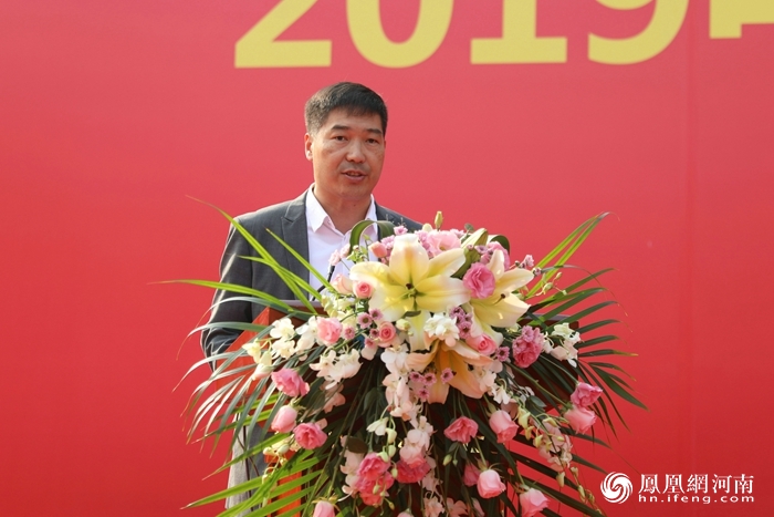 郑州新郑教育园区党工委委员,纪工委书记靳大勇,郑州市市场协会秘书长