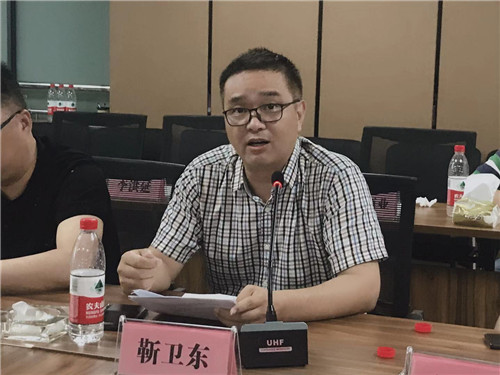 中州皇冠酒业总经理靳卫东中州皇冠酒业靳卫东作为连锁专委会副会长就