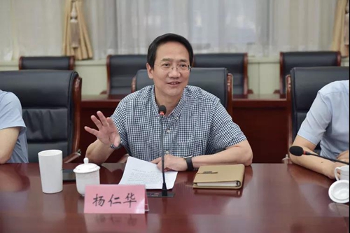 高陵召开区委专题会议以一个态度三个专班抓落实