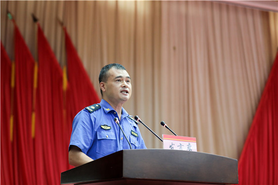 符鸣以铁的决心铁的手腕铁的纪律坚决整治两违为陵水赢得更大发展空间