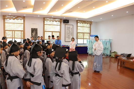 湖南科技学院国学院开展国学课堂公益体验活动