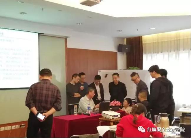 郝建雄介绍了安阳市极其丰富的文旅资源.