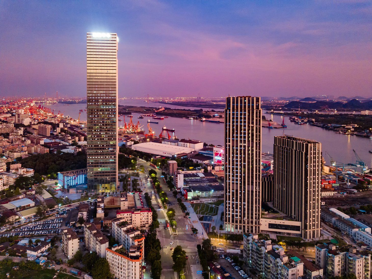 广州港集团打造"四板块一支撑"产业布局做强做优做大国有资本