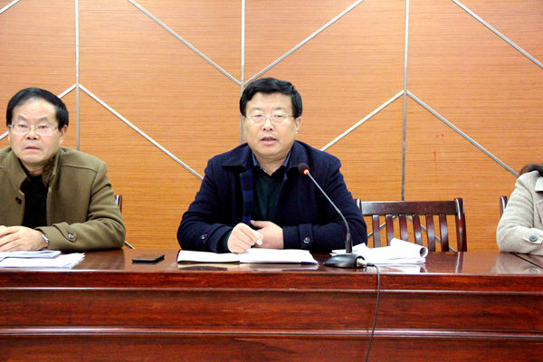 寿县三中举行党员示范岗授牌暨党员名师工作室启动仪式