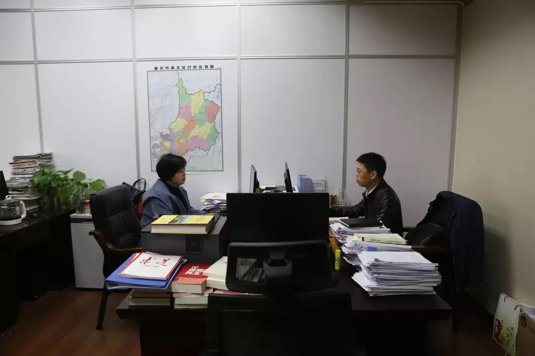 渝北区委办公室调研科科长胡新亮党办螺丝钉青年老黄牛