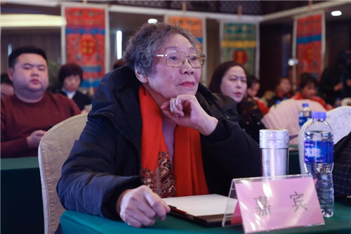 南街村艺术学校校长,著名豫剧表演艺术家孙玉菊