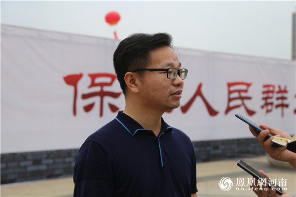 柘城县委副书记余化敏,县政府领导刘玉锋,柘城县卫健委主任王振,柘城