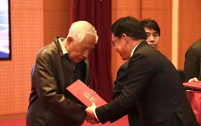 县委书记杨跃民为金涌,彭苏萍,张以河,吴玉锋,胡山鹰,杨晓松,刘桂华等