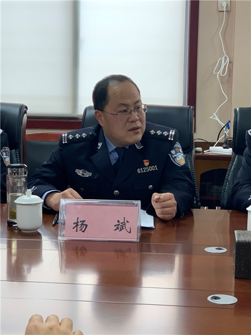 光荣之路薪火相传陕西省关中监狱首次举办警察荣誉退休仪式