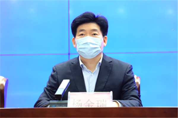 海南成立10个省级专家指导组赴19个市县巡回指导疫情防控工作