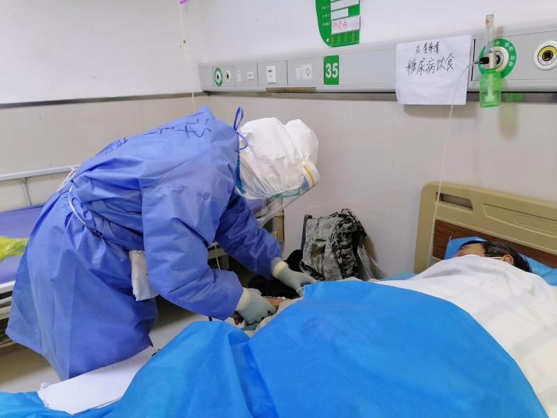 前线日记许侨青我们众志成城定能迎来最美的春天