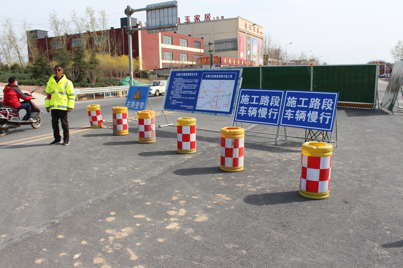 石家庄市鹿泉区全力推进红旗大街工程项目建设