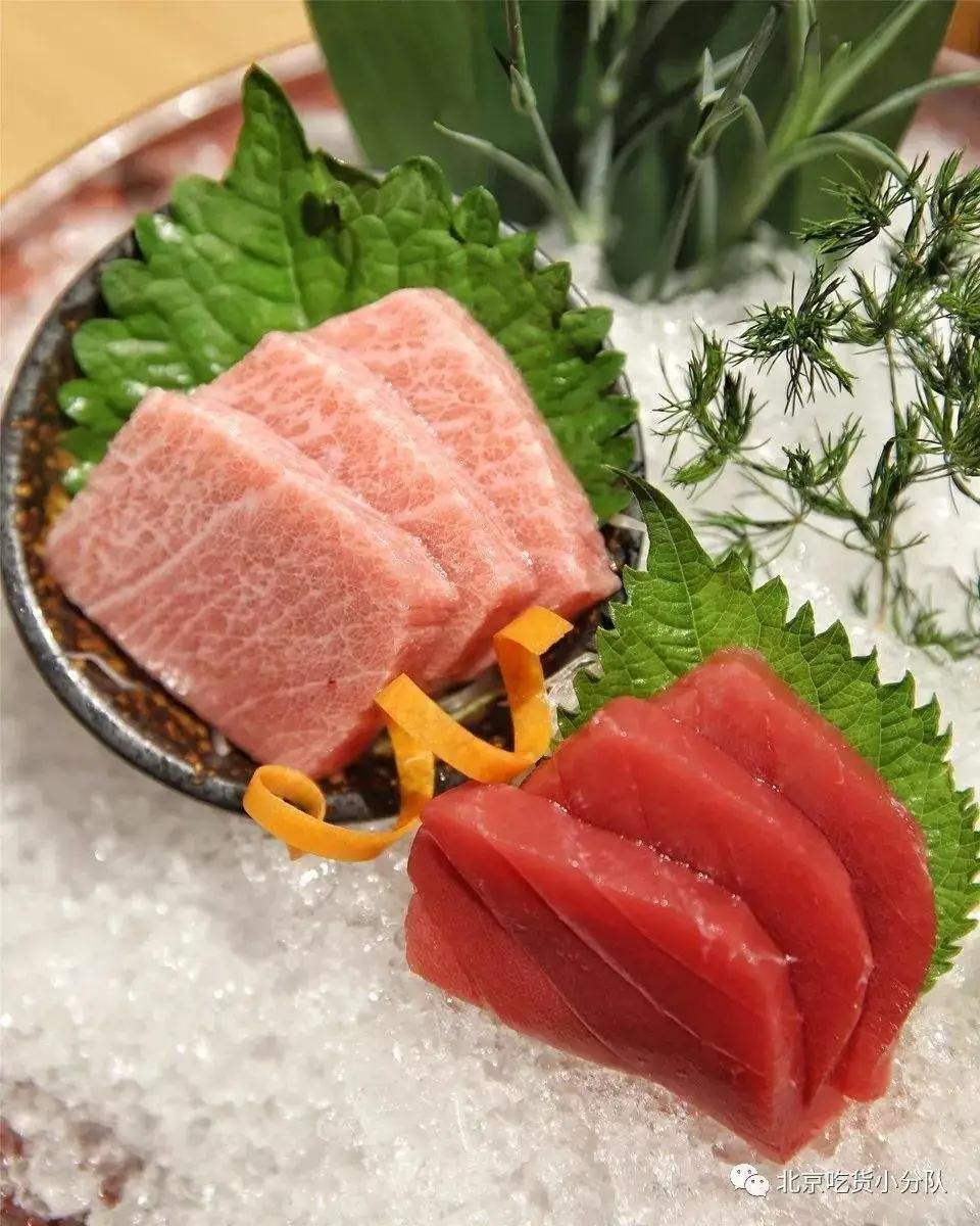 (新鲜空运食材)一口吞下价值3位数的蓝鳍金枪鱼刺身,邂逅深海的味道