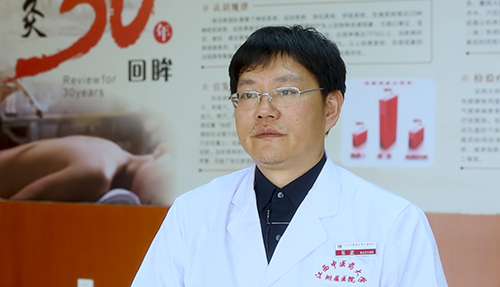 【凤凰江西网】 张波:当传统遇上科技 走近热敏灸疗