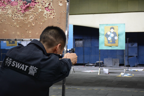 合肥市公安局特警支队二大队向人民汇报创平安合肥疫情之下牢记初心