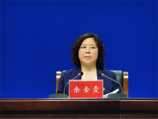 信阳市召开"两会"新闻发布会信阳即将进入"两会"时间