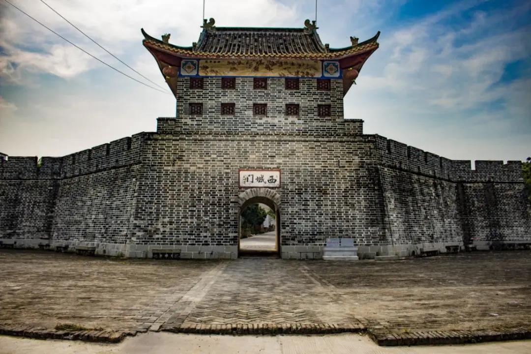 长坡古城—明城墙