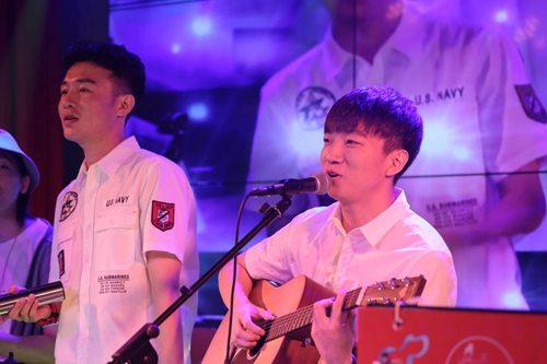 "网红音乐人解晓京,全能男歌手鹿青博,北北崩乐队张天聪等歌手签约