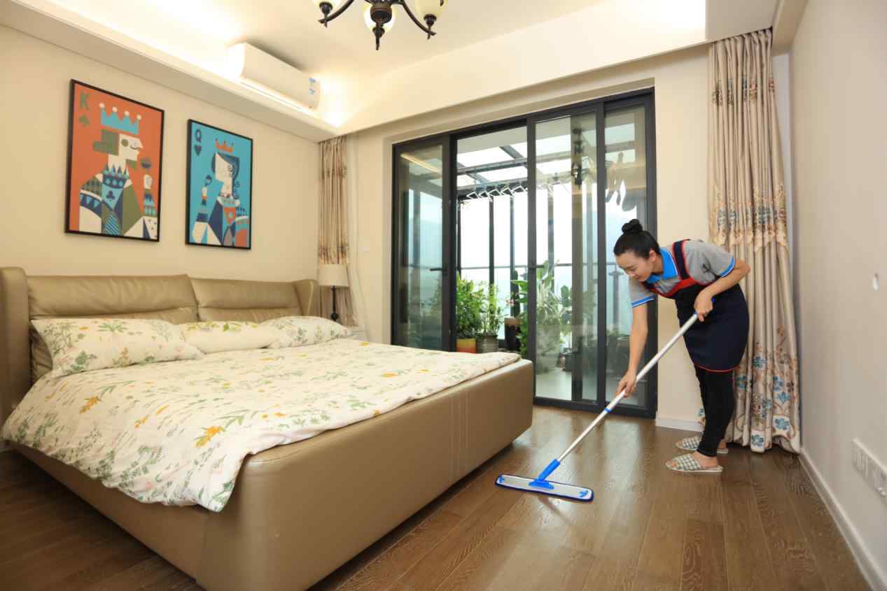 "社区邦":有保障的专业保姆服务