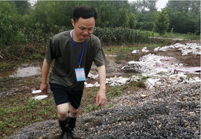 铜陵义安区胥坝乡来了一位年轻的专家