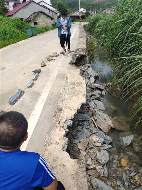 東至縣泥溪鎮: