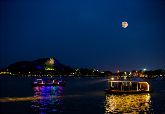 挖掘夜间消费潜能东钱湖文旅集团点亮夜经济版图