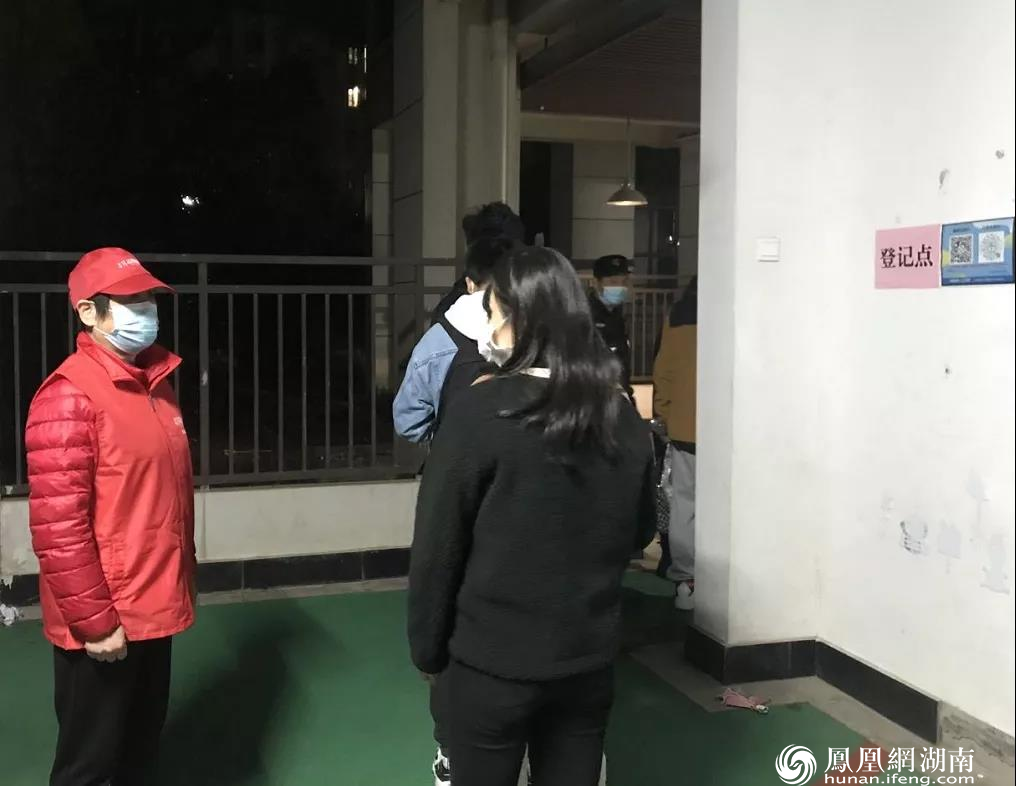 党建聚合力丨香樟公馆小区：激活“红色细胞”，打通基层治理痛点、难点和堵点