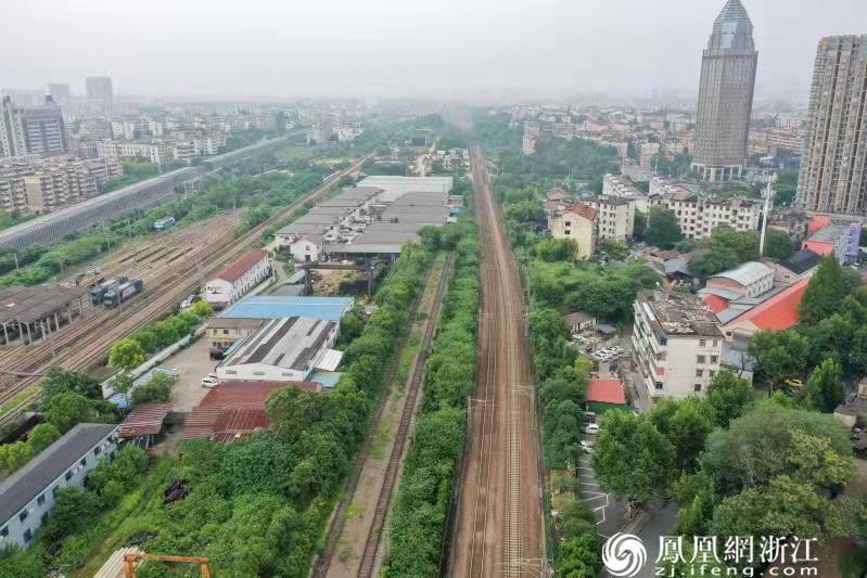 沪昆铁路金华市区段南侧 能否修建隔音墙