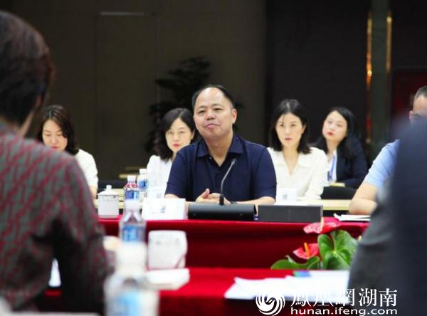 人民银行长沙中心支行副行长楼航一行莅临民生银行长沙分行调研