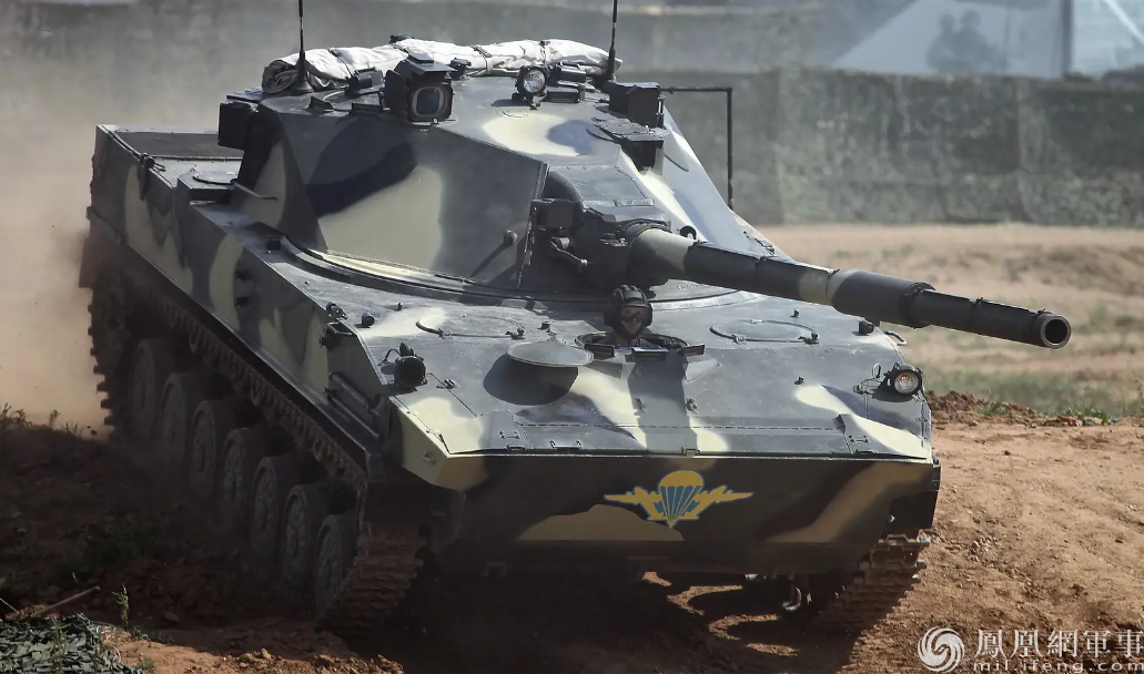 俄军有“章鱼”SD在必要时充当轻型坦克，美军却没有类似装备