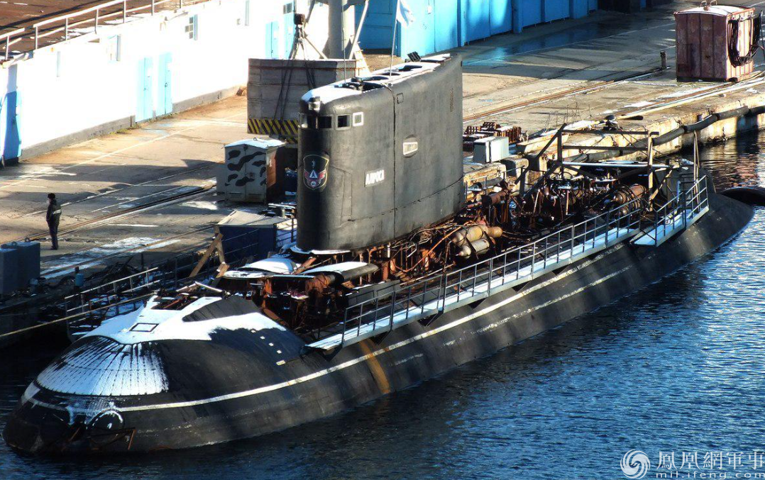 目前澳大利亚“柯林斯”级潜艇的出勤率很低，不到俄海军“老基洛”部队的1/3