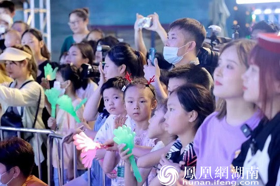 “暑期有好玩处、同学快来打卡”—常德卡乐星球“魔术杂技狂欢节”活动即将盛大启航