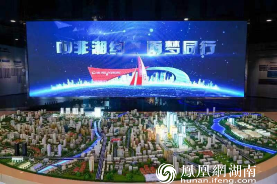 （中非经贸合作创新促进示范园园内展馆一角 图/好摄梁山）