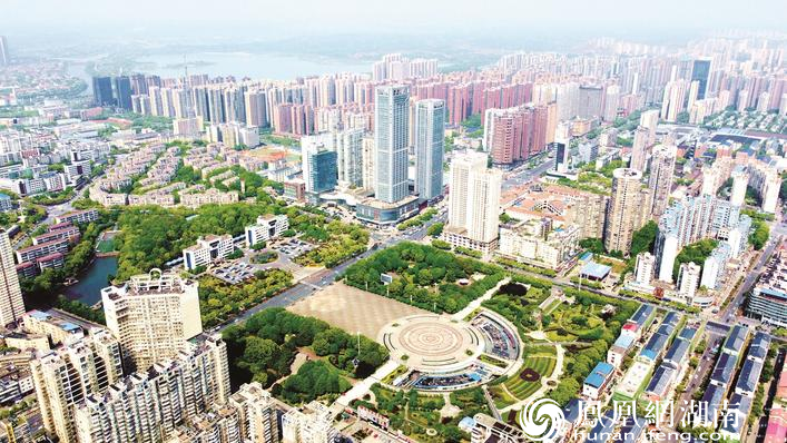 十年来,长沙县在高质量发展道路上破浪前行,从百强县15位到稳居全国前五,不断实现跨越发展。 盛磊 摄