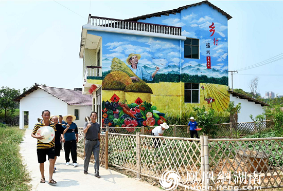 雪峰山下建新城 踔厉奋发谱新篇——湖南洞口县雪峰街道实干担当促发展侧记