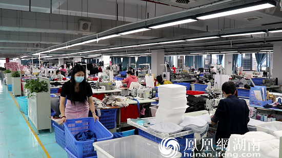 湖南阳光箱包袁仕伟:质量强国指明发展方向 借力“一带一路”开拓国际市场