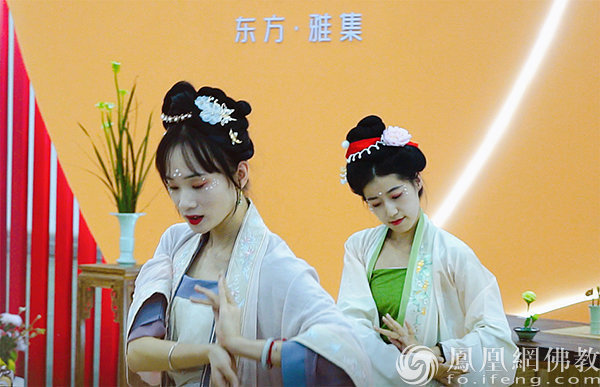 雅集舞蹈（图片来源：凤凰网佛教 摄影：王子轩）