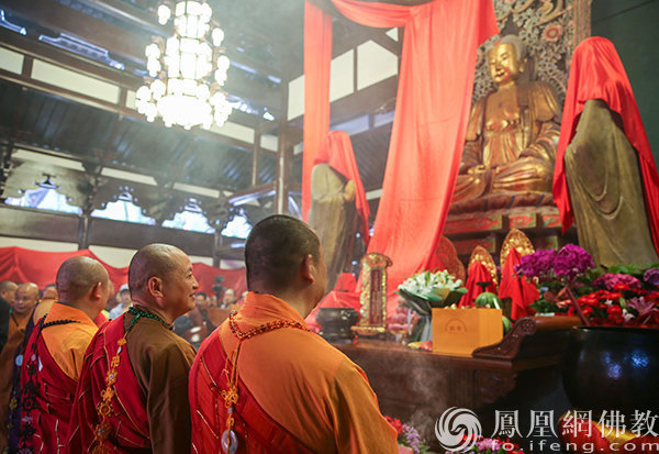 千年古刹庄严回归:重庆缙云山温泉寺佛像开光、保护性修缮落成庆典圆满_凤凰网