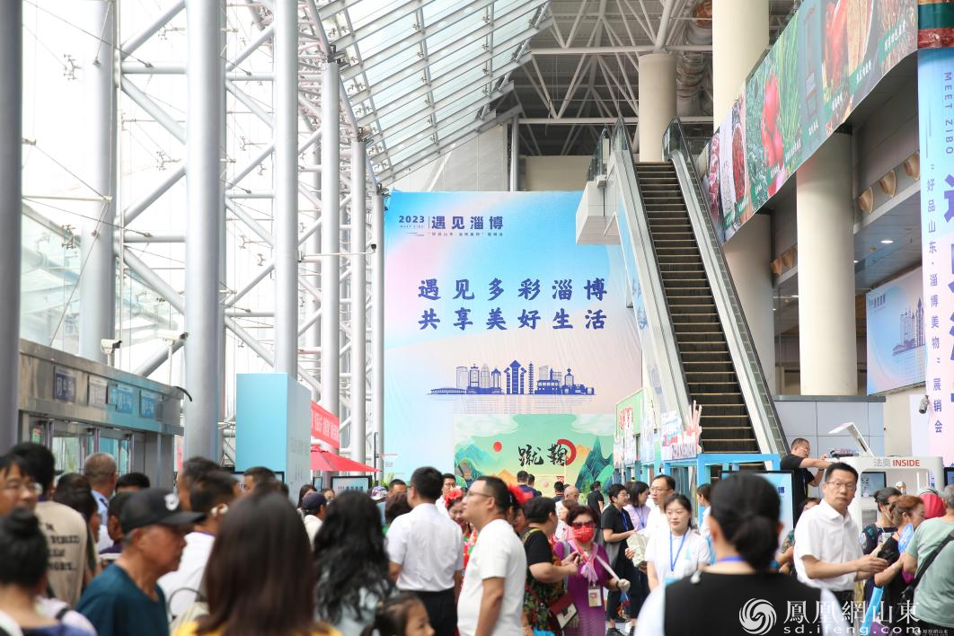 “多彩淄博”惊艳亮相泉城济南 好品美物带来浓浓“淄味”