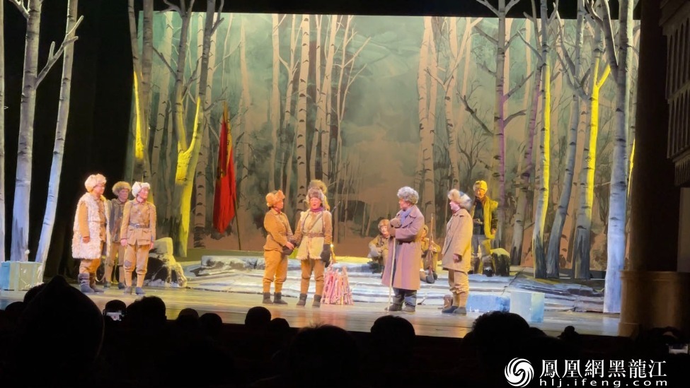 鸡西话剧《黑土红雪》助力哈尔滨冰雪季获得好评