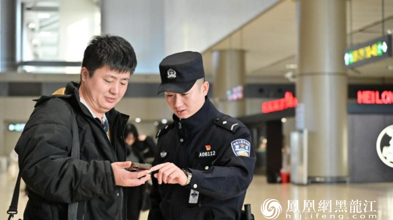 多措并举 龙江机场公安全面开启“尔滨”冬季护游新模式