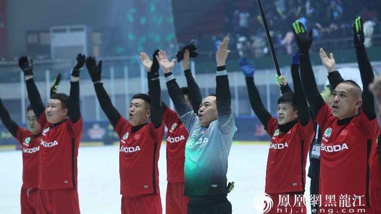 中国斯柯达队7:1吉尔吉斯斯坦雪豹队|2024上海合作组织国家雪地足球赛激情开赛