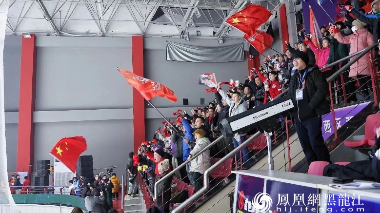 中国斯柯达队7:1吉尔吉斯斯坦雪豹队|2024上海合作组织国家雪地足球赛激情开赛