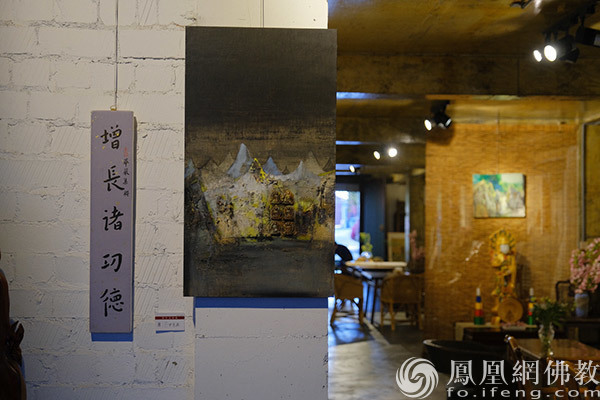使用新材料新技术的展览作品(图片来源:凤凰网佛教文化 摄影:于椿根)