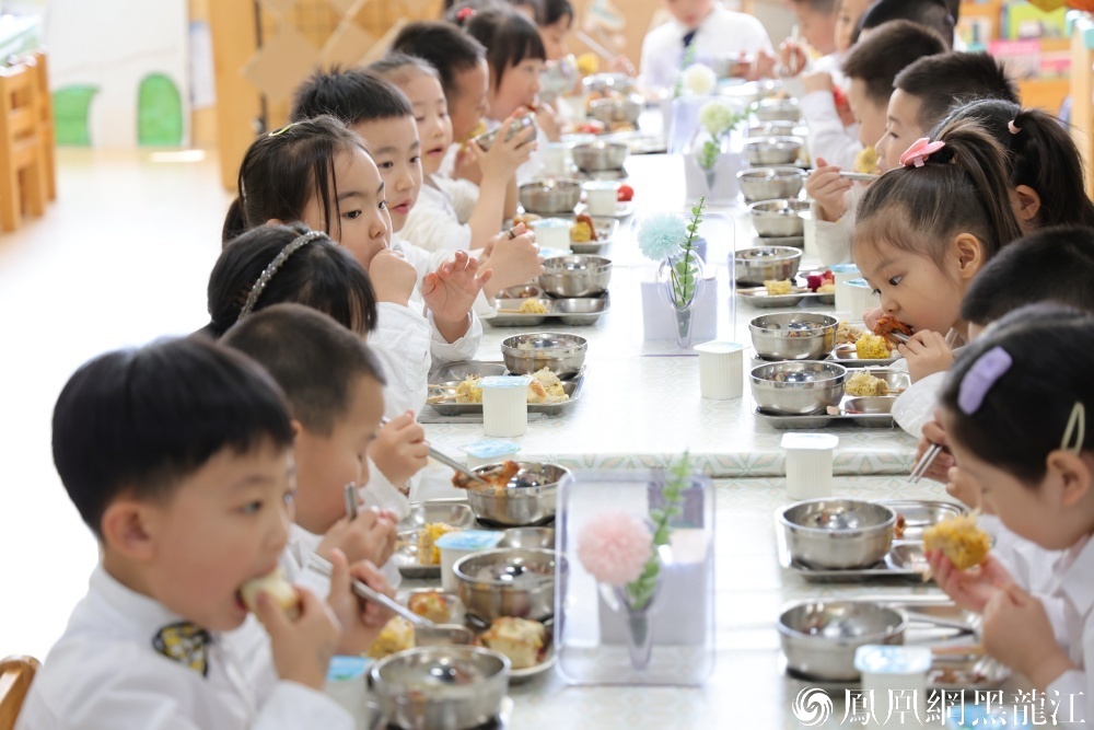 黑龙江省直机关第六幼儿园开启6.1与你同乐—欢乐周系列活动