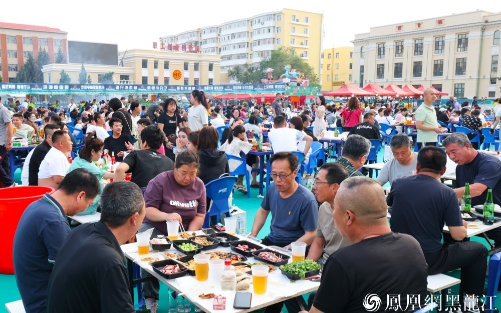 第二届齐齐哈尔烤肉文化旅游啤酒节拉开序幕