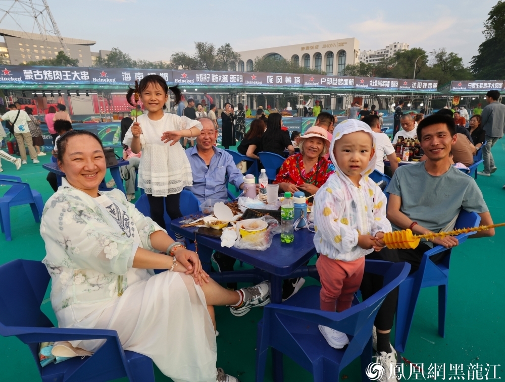 第二届齐齐哈尔烤肉文化旅游啤酒节拉开序幕