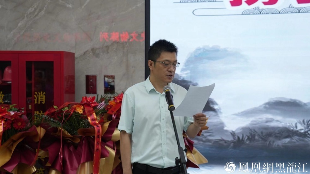 鸡西 | 四美术教师举办“周墨时光”国画展 亮相便成顶流