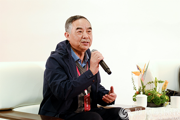 四川大学道教与宗教文化研究所教授、佛教与社会研究所所长段玉明（图片来源：凤凰网佛教文化）